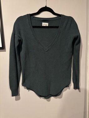 Wilfred Silk & Cashmere Waffle Knit V-Neck Sweater